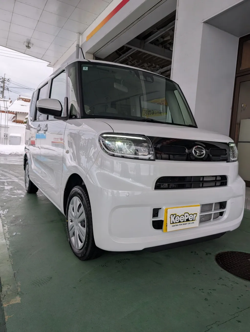 ダイハツ タントにダイヤⅡキーパーを施工、軽自動車ホワイト・淡色系の輝きを解説