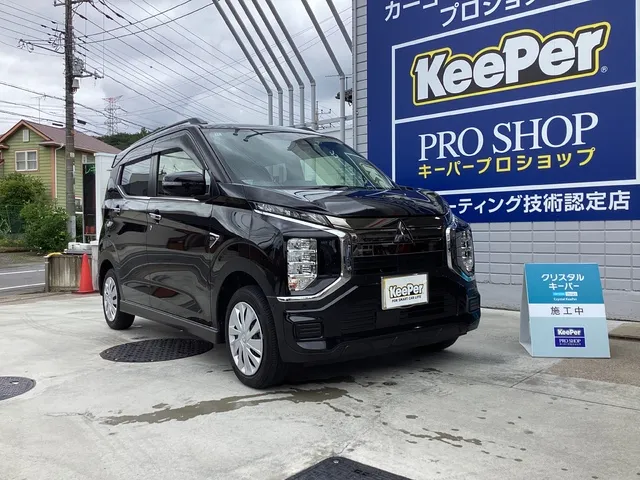 三菱eKクロスEVにクリスタルキーパーを施工、軽自動車ブラック濃色系ガラスコーティング