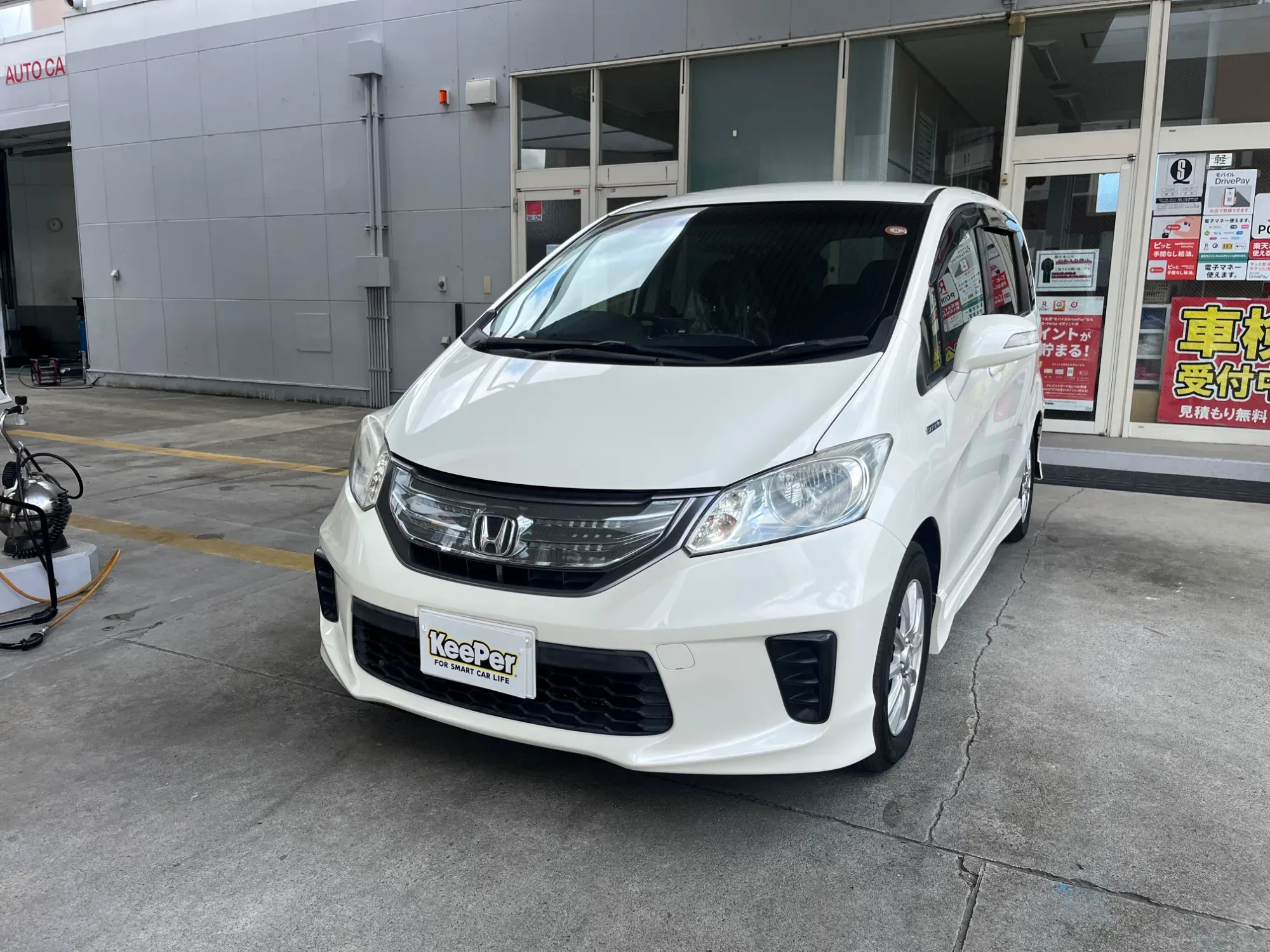 ホンダフリードのクリスタルキーパー施工事例（中古・経年車、ホワイト・淡色系）