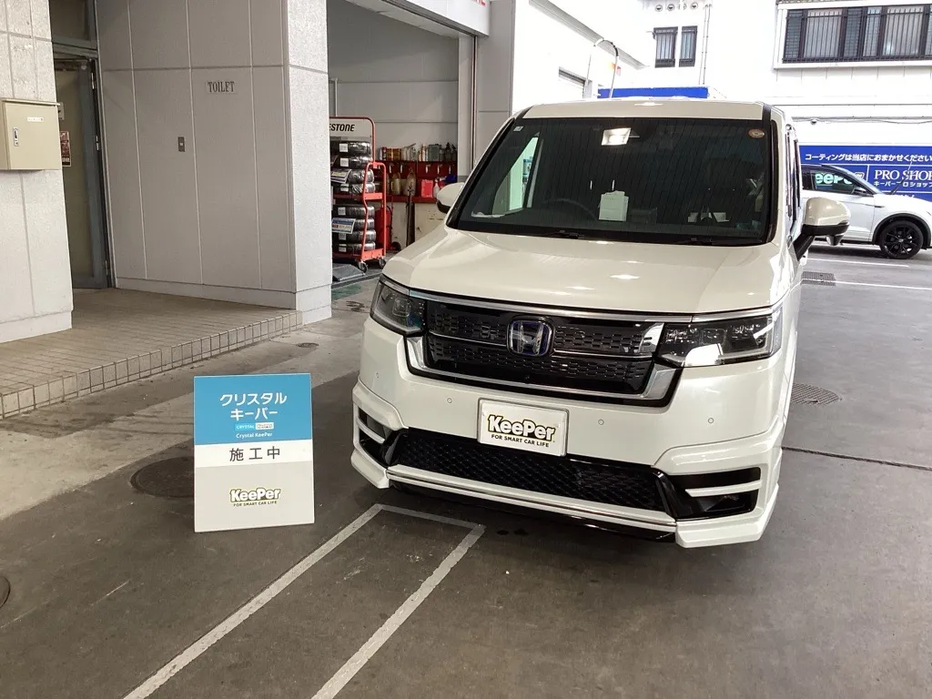 ホンダ ステップワゴンスパーダ ホワイト クリスタルキーパー施工 ミニバンガラスコーティング