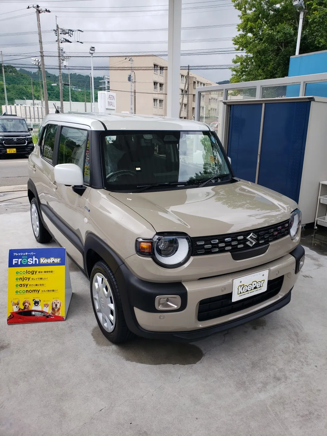 スズキ クロスビー フレッシュキーパー施工、コンパクトカーガラスコーティング