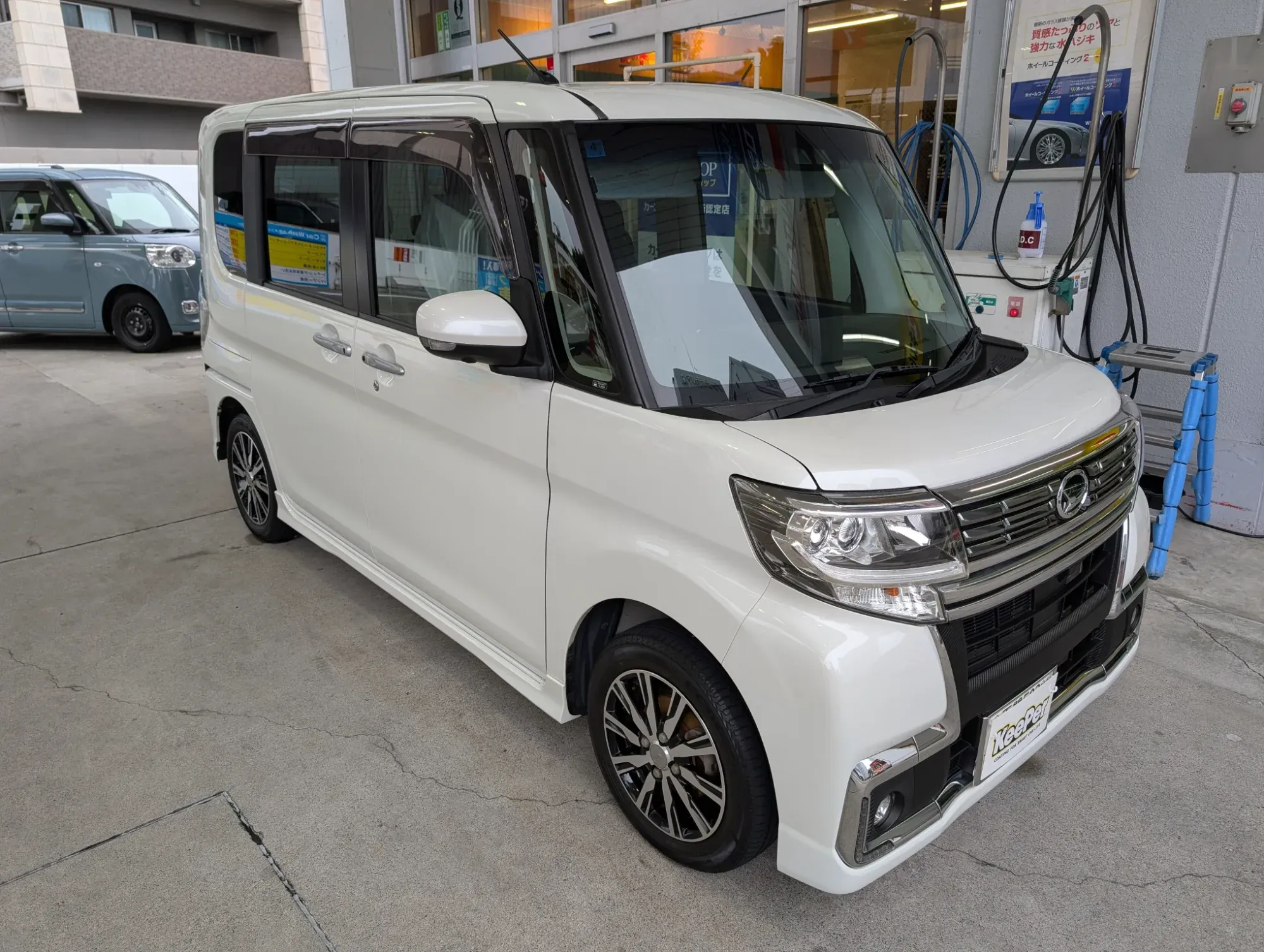 ダイハツ タントにクリスタルキーパーを施工した施工事例