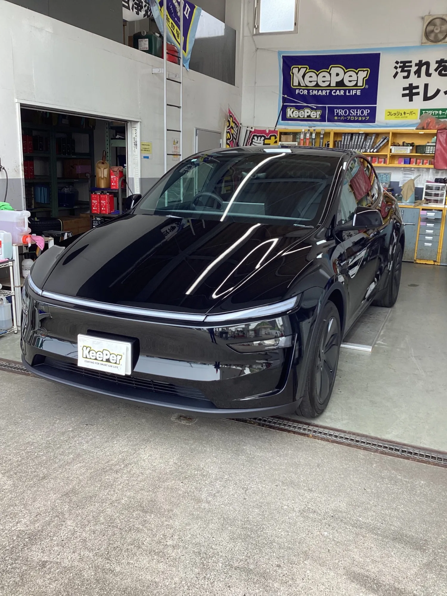 テスラ モデルY ブラック ダイヤⅡキーパープレミアム施工 新車輸入車SUV撥水ガラスコーティング