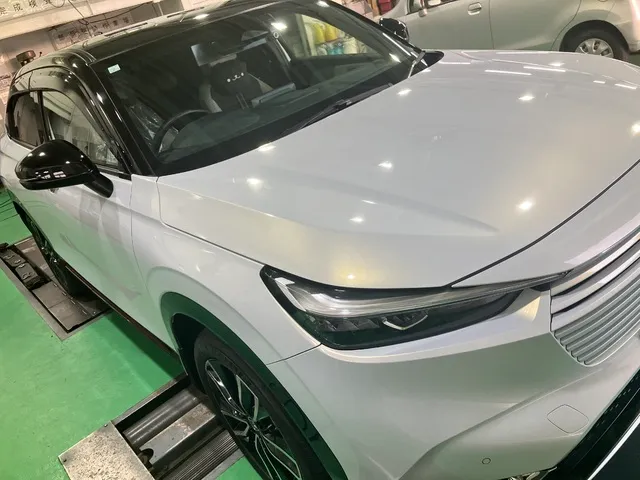 ホンダ ヴェゼルのフレッシュキーパー施工、SUV・クロカンにおすすめのガラスコーティング