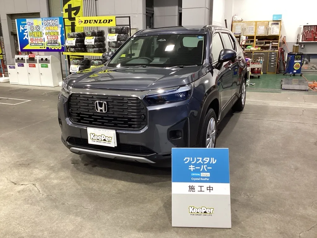 ホンダ ヴェゼルにクリスタルキーパーを施工、SUV・クロカン、シルバー・グレー系のガラスコーティング事例