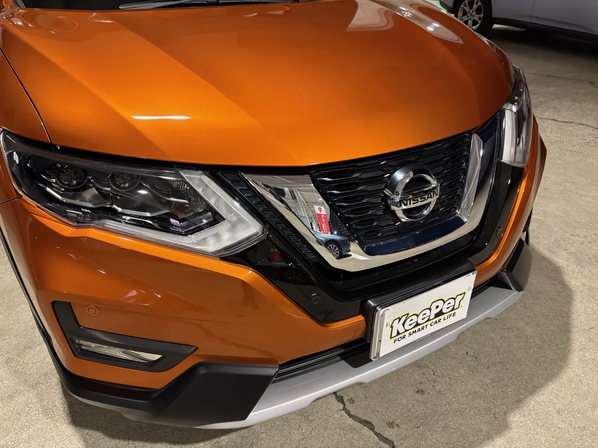 日産エクストレイルSUVにフレッシュキーパーガラスコーティング施工