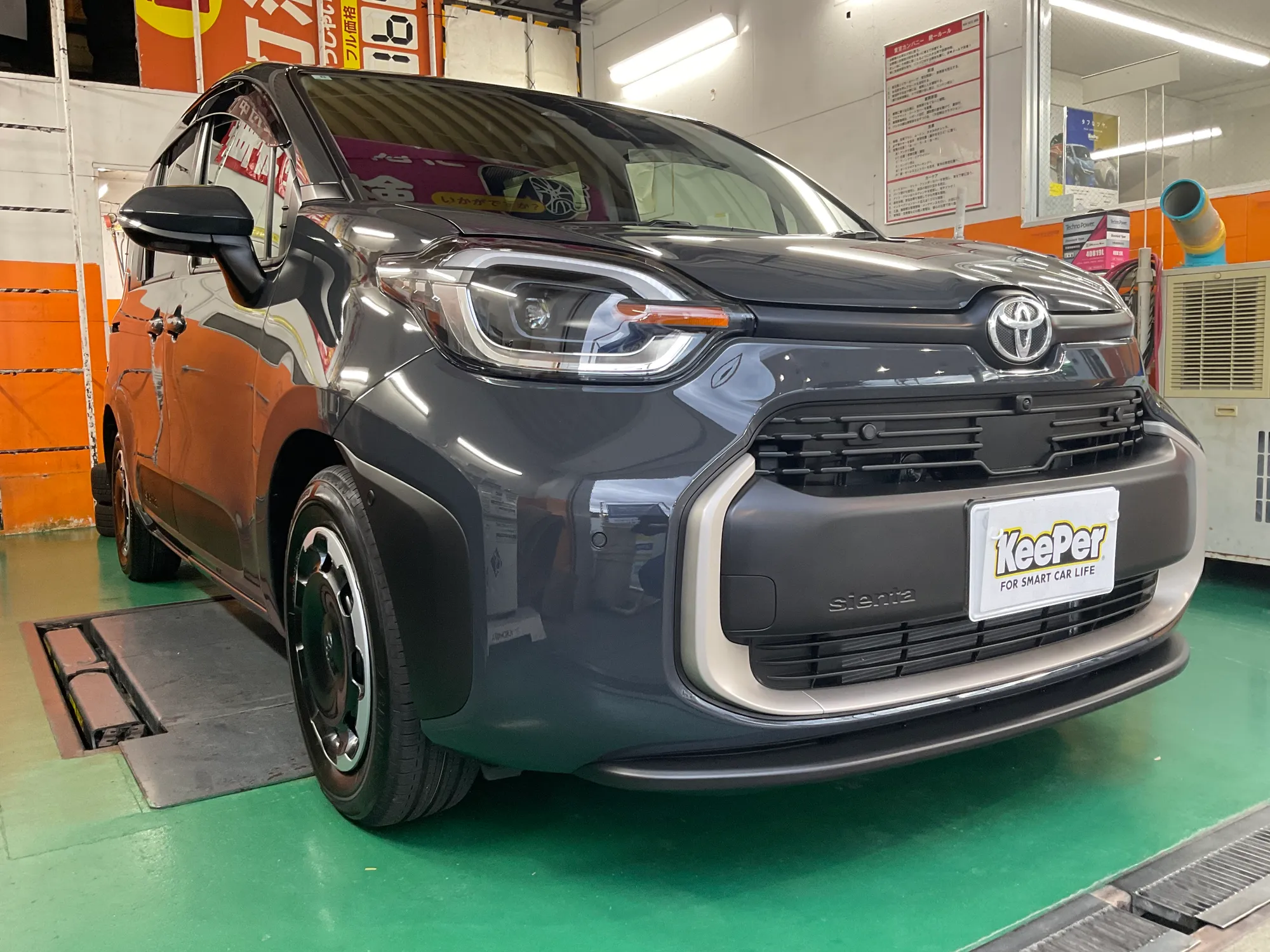 トヨタ・シエンタのカーコーティング施工事例