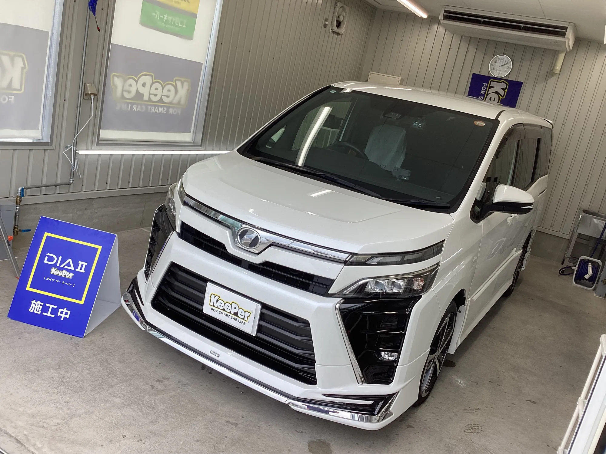 トヨタ ヴォクシーのカーコーティング施工事例