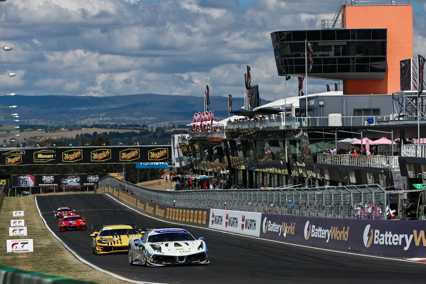 Bathurst Ferrari 4