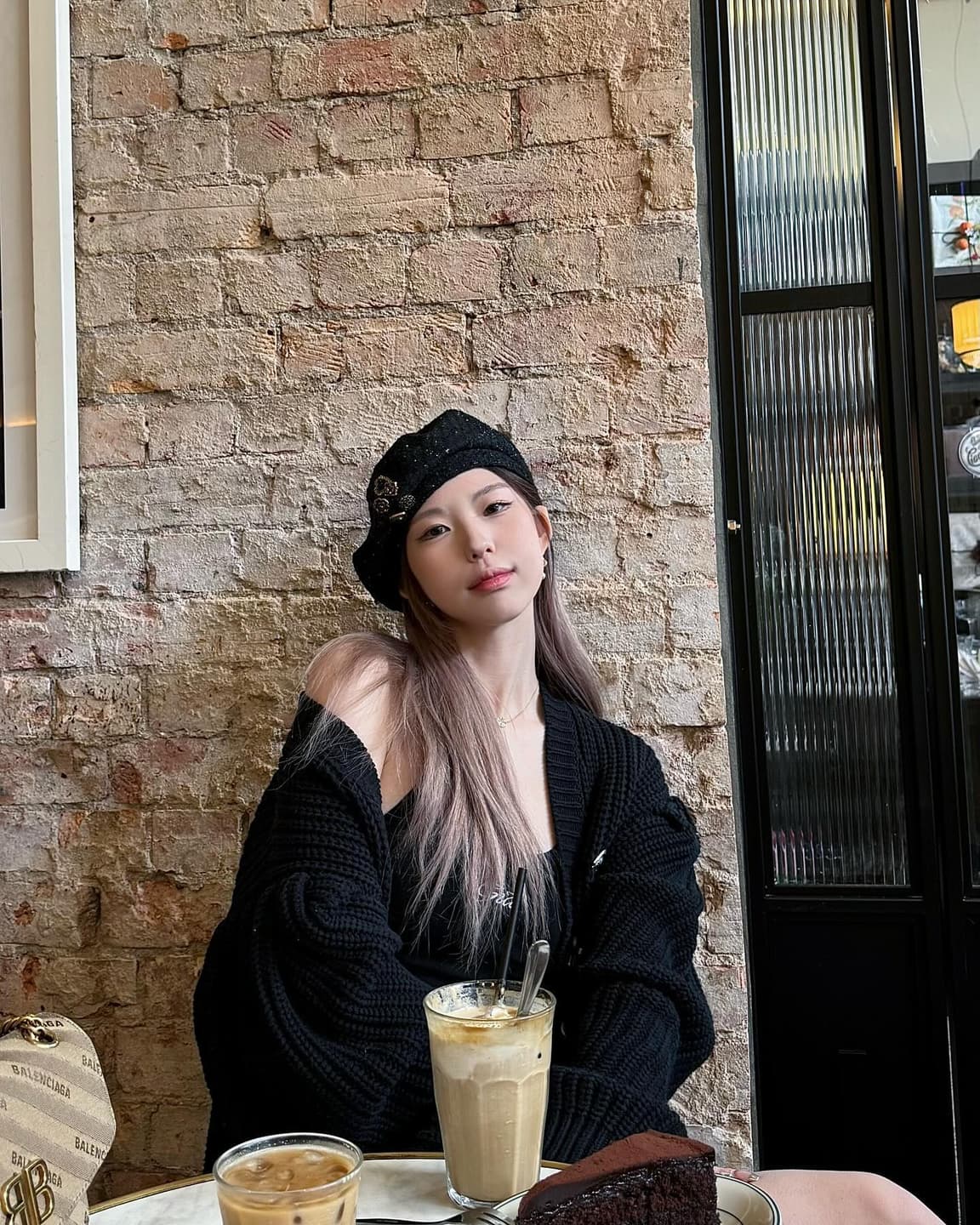 Berets are always the GOAT 🕵️