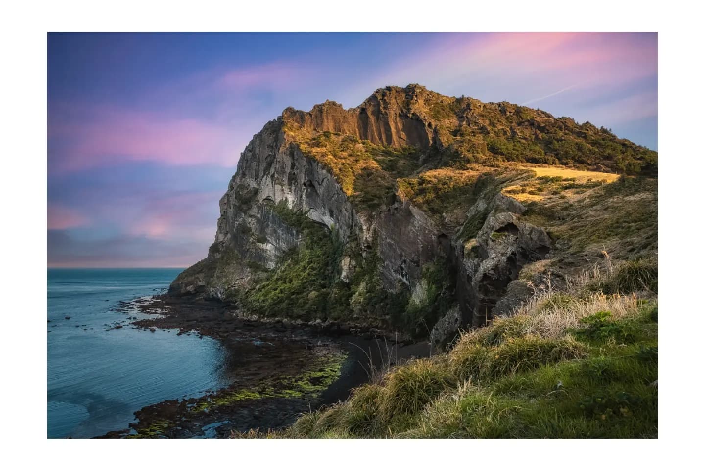 Seongsan Ilchulbong: Jeju's Sunrise Peak 2