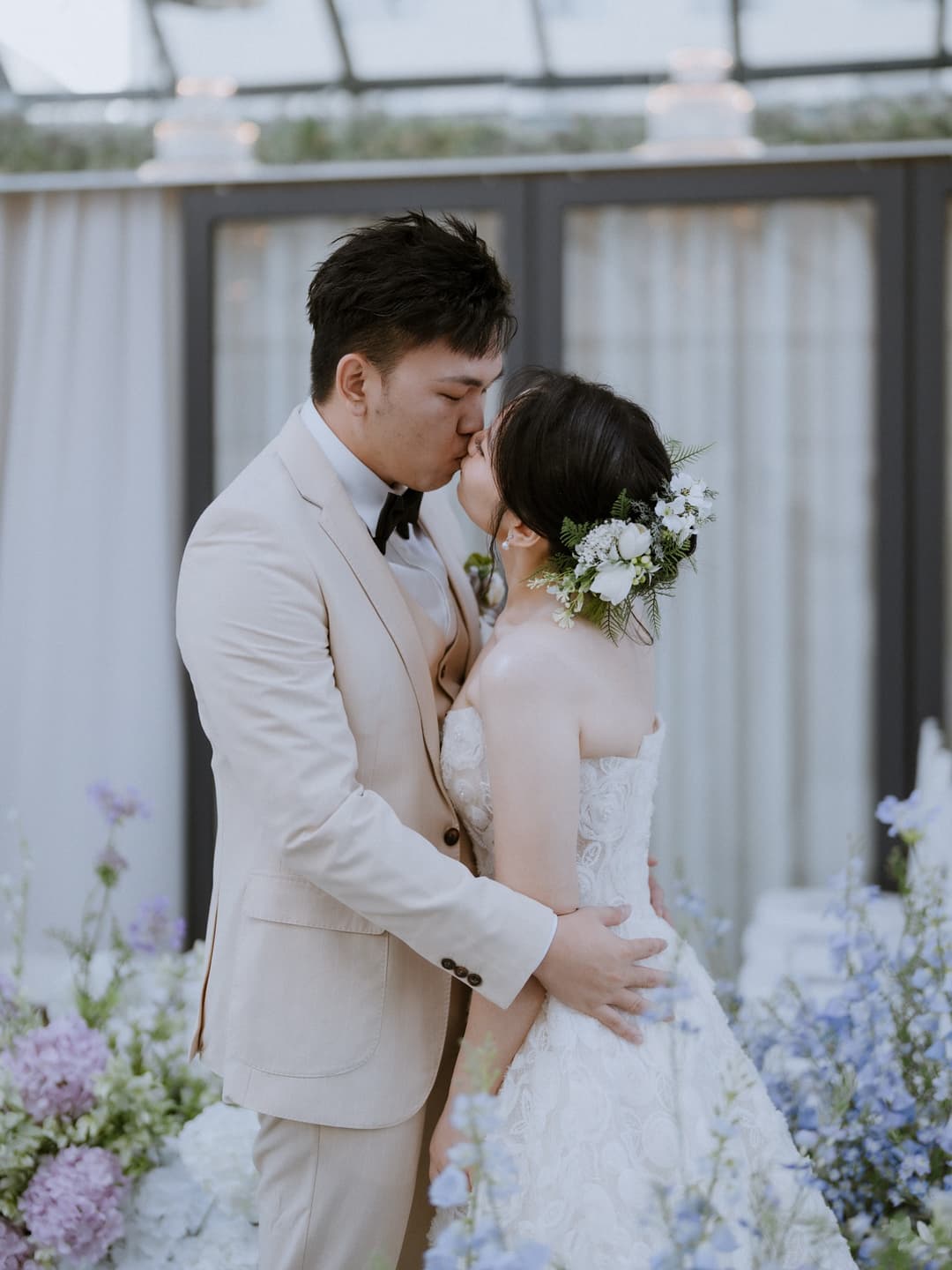 First look wedding moment 7