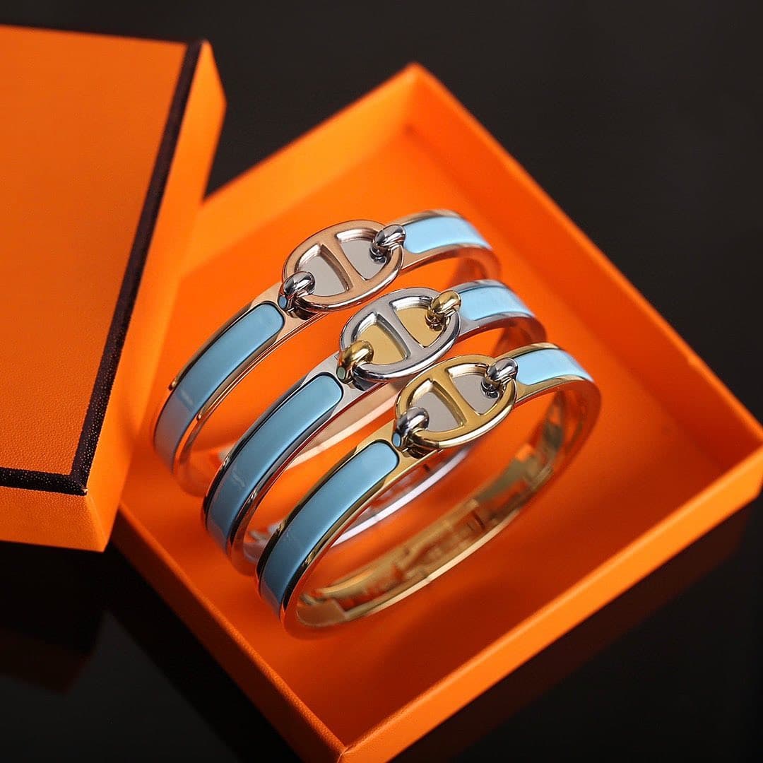 Hermès Pig Nose Bracelet Share 8