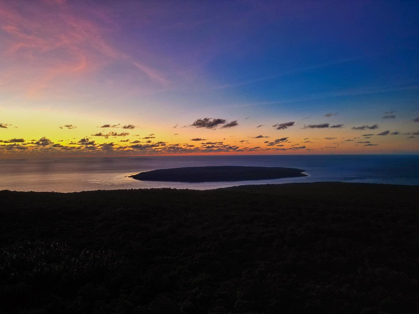 Jaco Island: Sunrise, Sunset, and Twilight