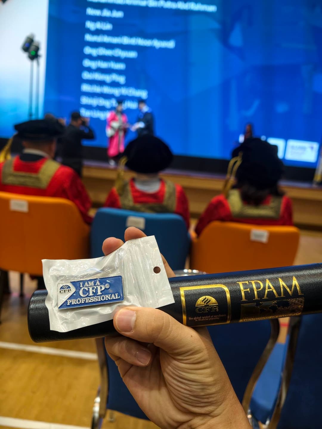 Graduated successfully! My journey to becoming a financial advisor 6