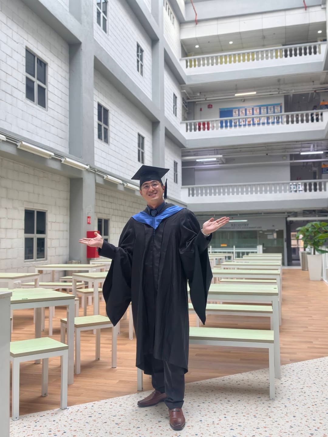 Graduated successfully! My journey to becoming a financial advisor 7
