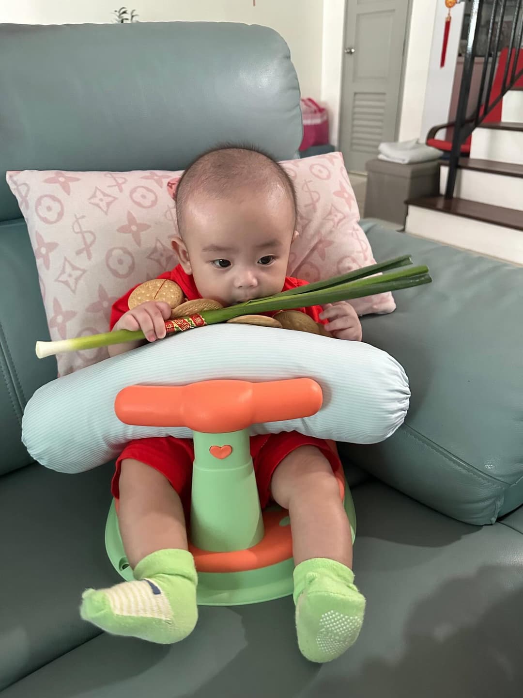 Baby's four months old! 4