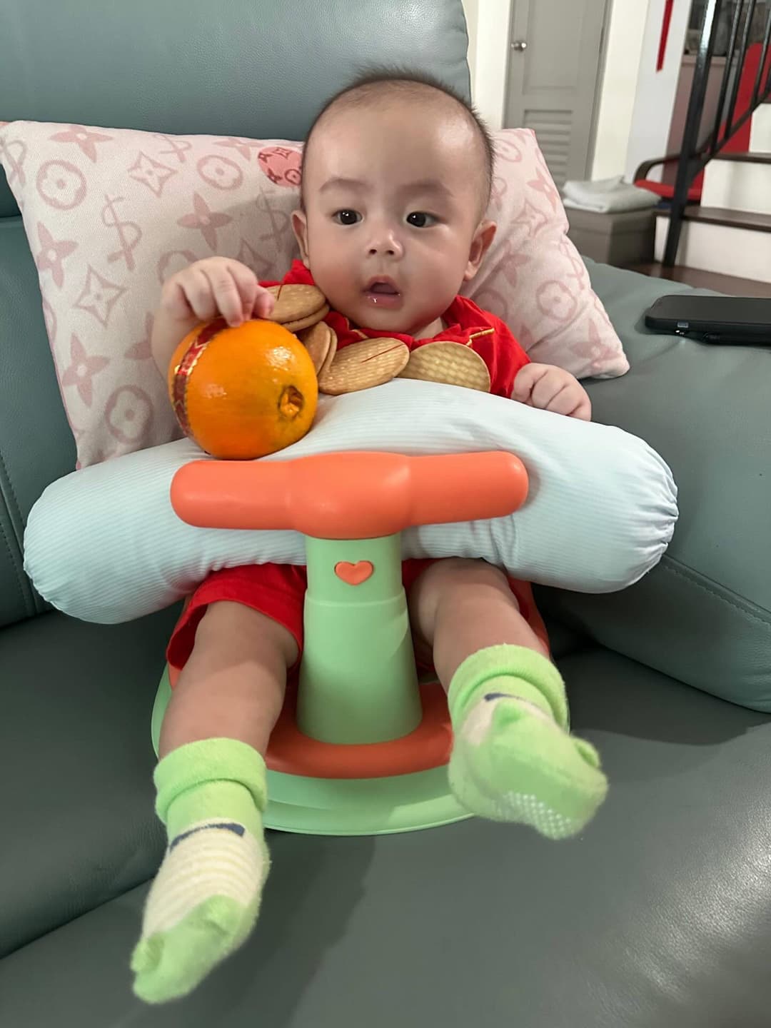 Baby's four months old! 5