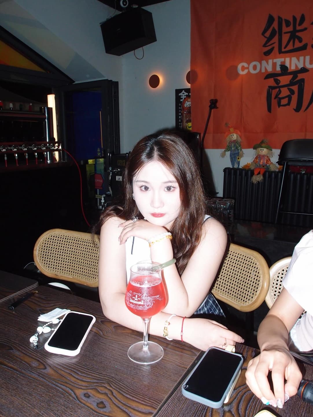 🍷 . . . . . . . . . Over 2