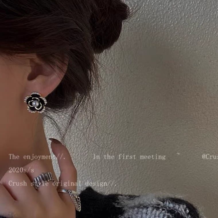 Camellia Earring Location Map 2