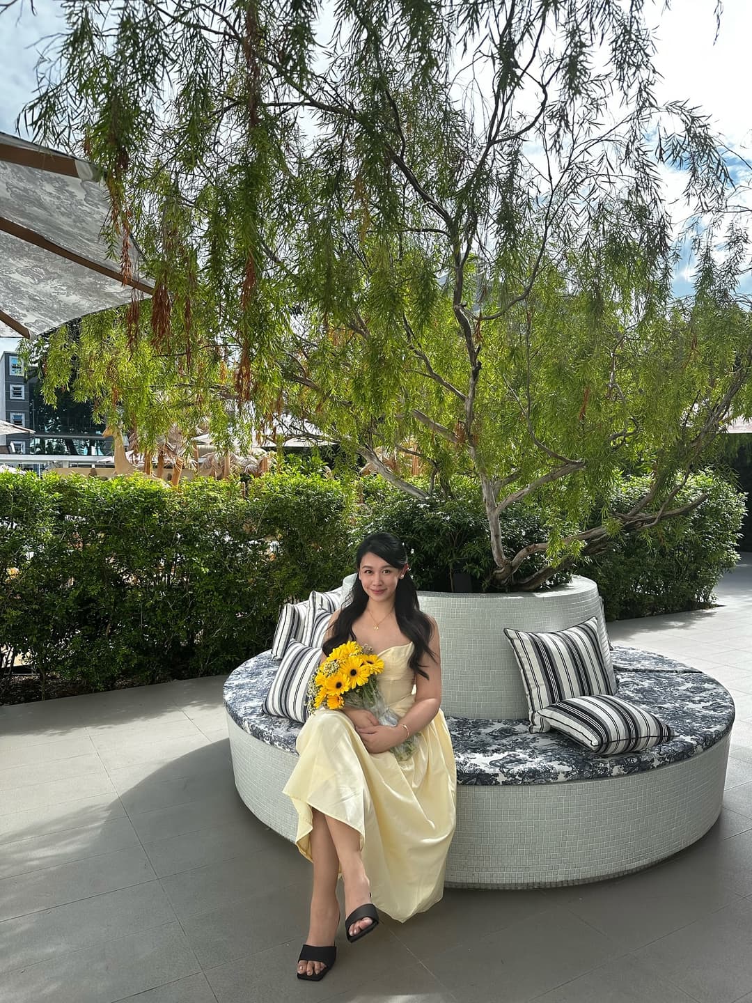 My moment 💐💛✨ 3