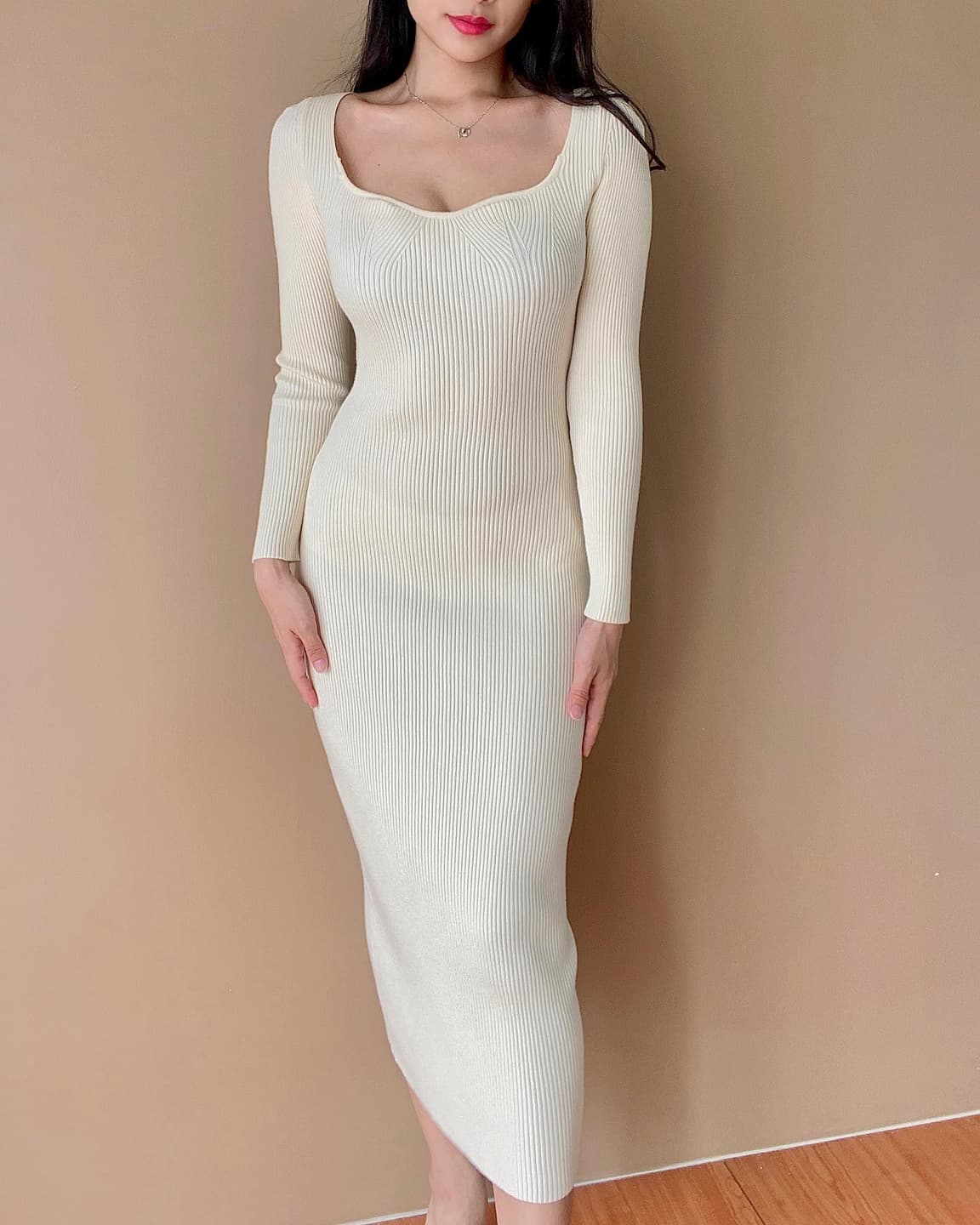 Square-neck split knit dress in stock 2