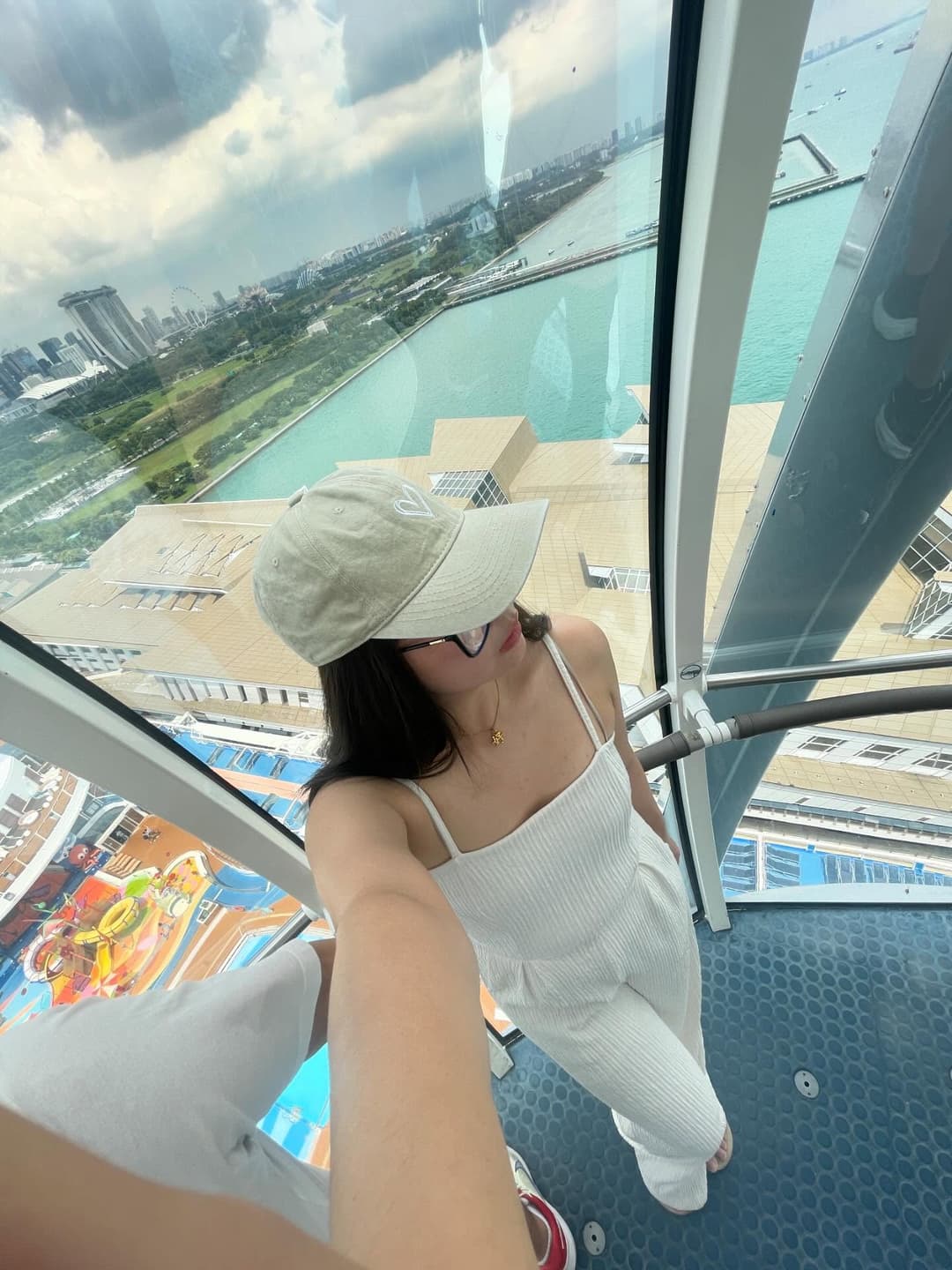 Just me and me 🫶🏻 8