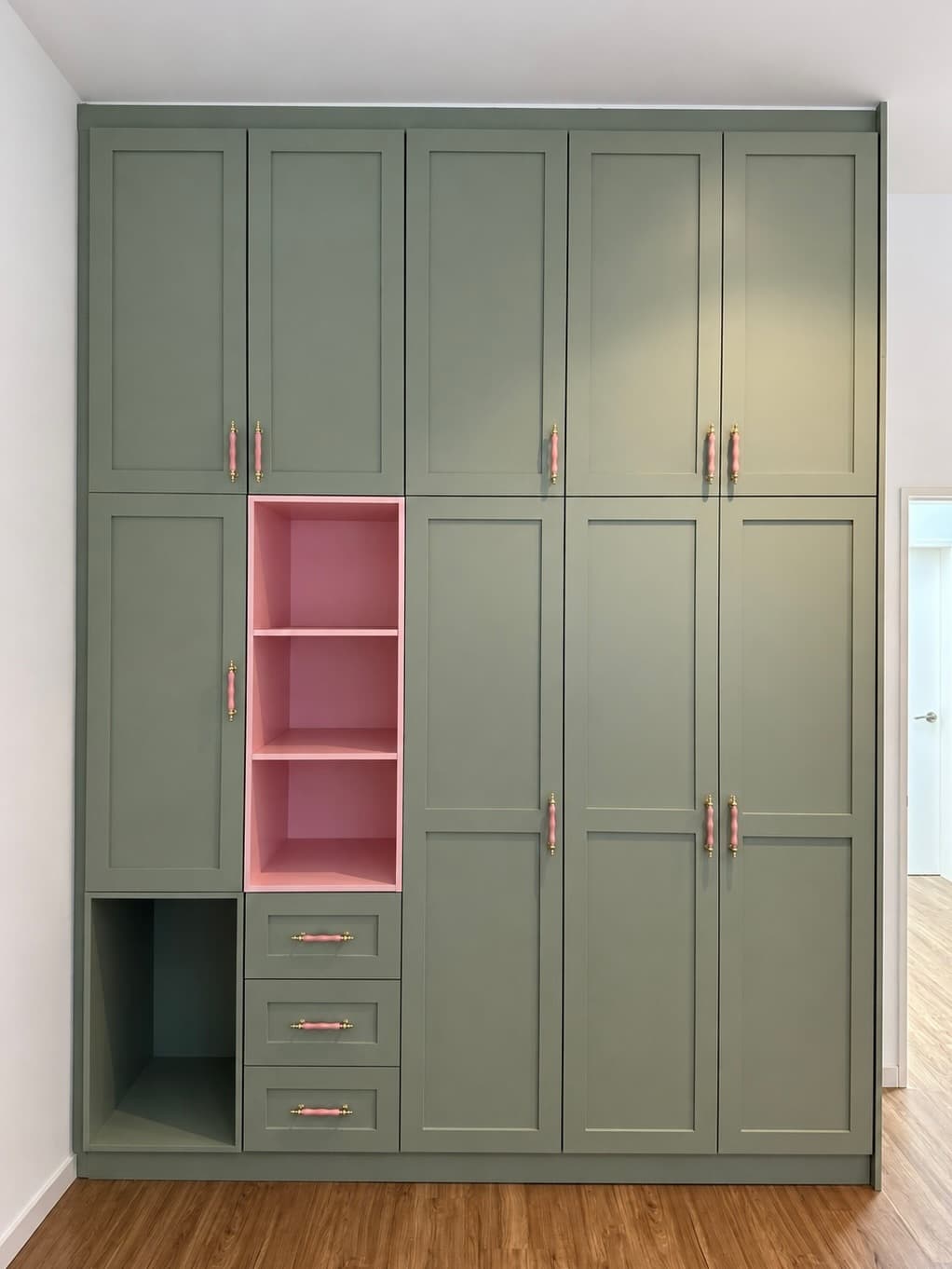 My Green & Pink Wardrobe Map 2