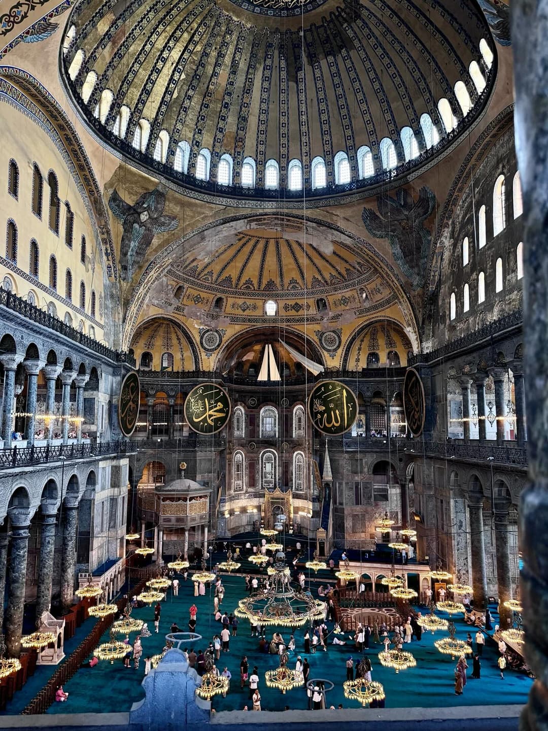 I'm looking for a mosque to pray at. Does anyone know of one nearby? 4