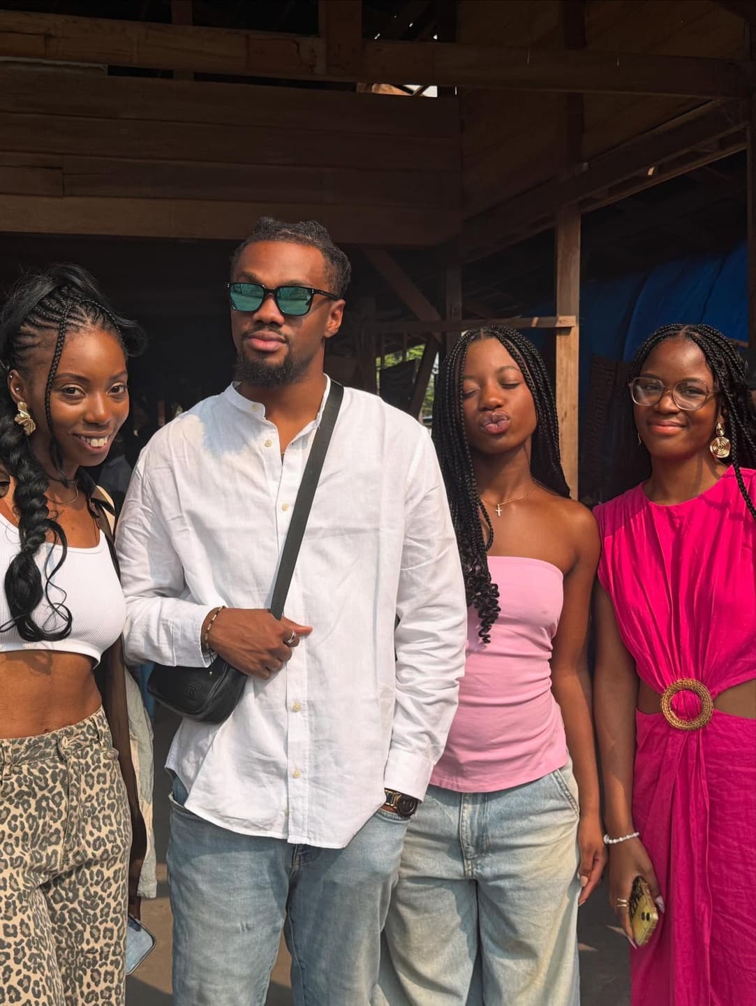 And as a Congolese Na Za, I couldn't miss the Artists' Market during my stay, a detour w 3