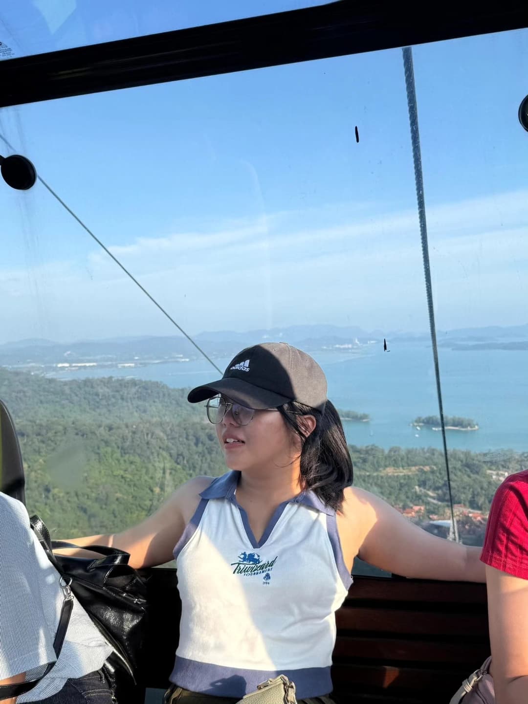 A Waste of a Child's Outing with Parents 3