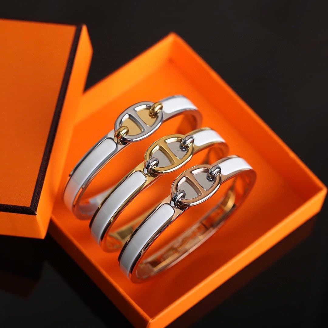 Hermès Pig Nose Bracelet Share 4