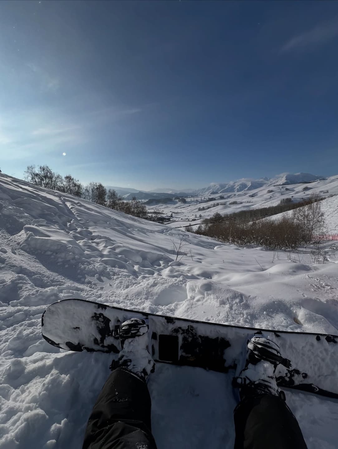 The snow of Altay and the golden mountain in the sun 7