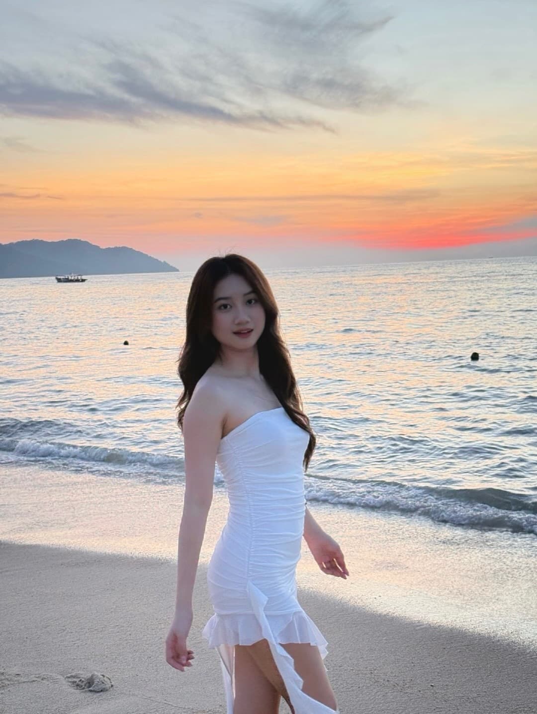 Soft Sunset🧡💛🌊 3
