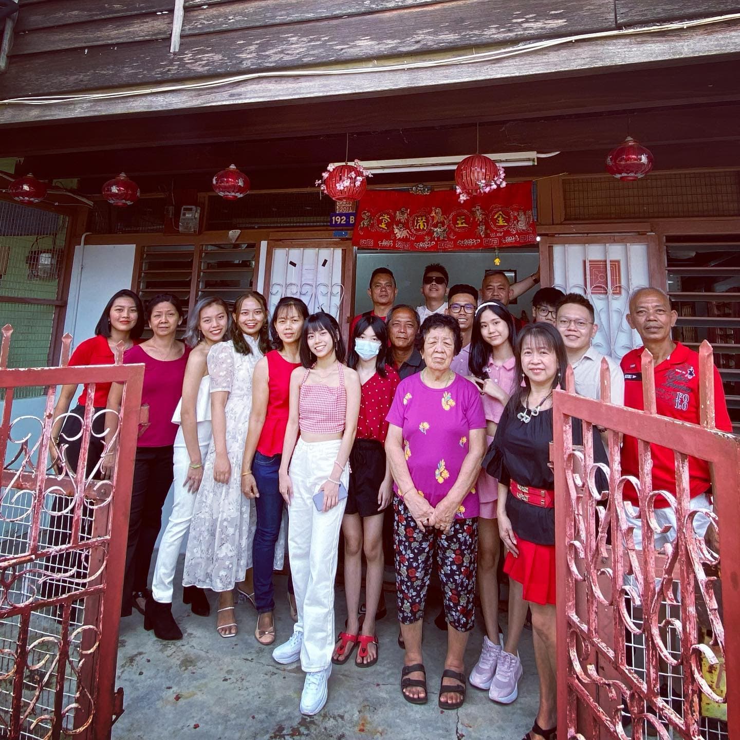 Commemorating the last year in my hometown, and the time spent with family. 3