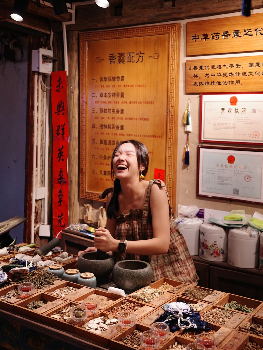 Shaxi Little Shop and Intangible Cultural Heritage Tour 7
