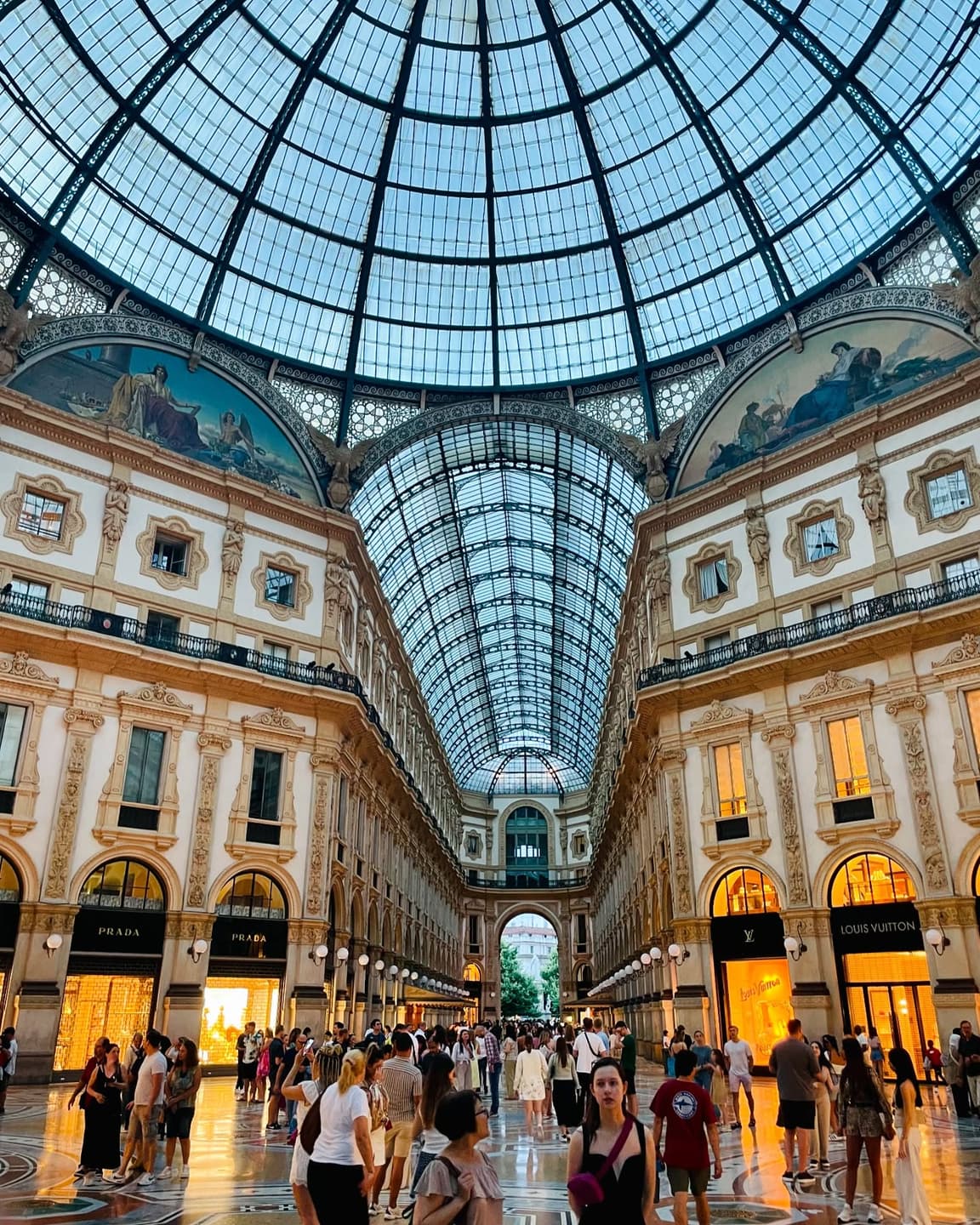 Cheers Milan 🇮🇹 2
