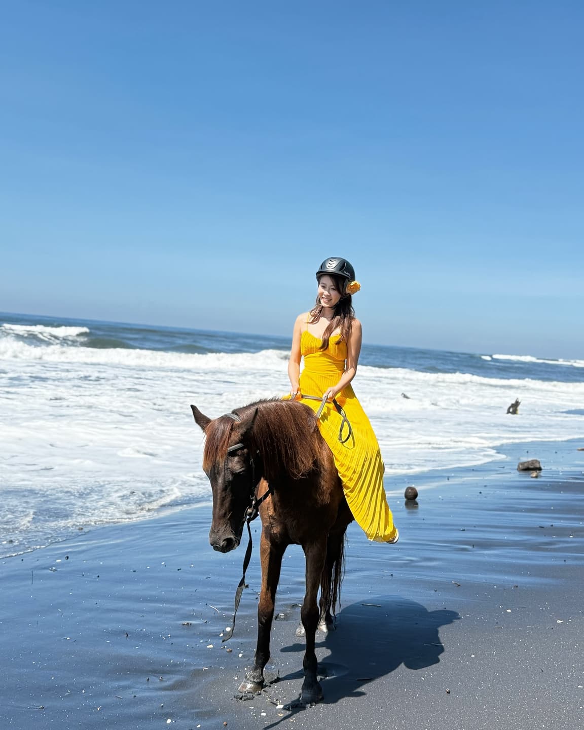 The horse's name is Angel 6