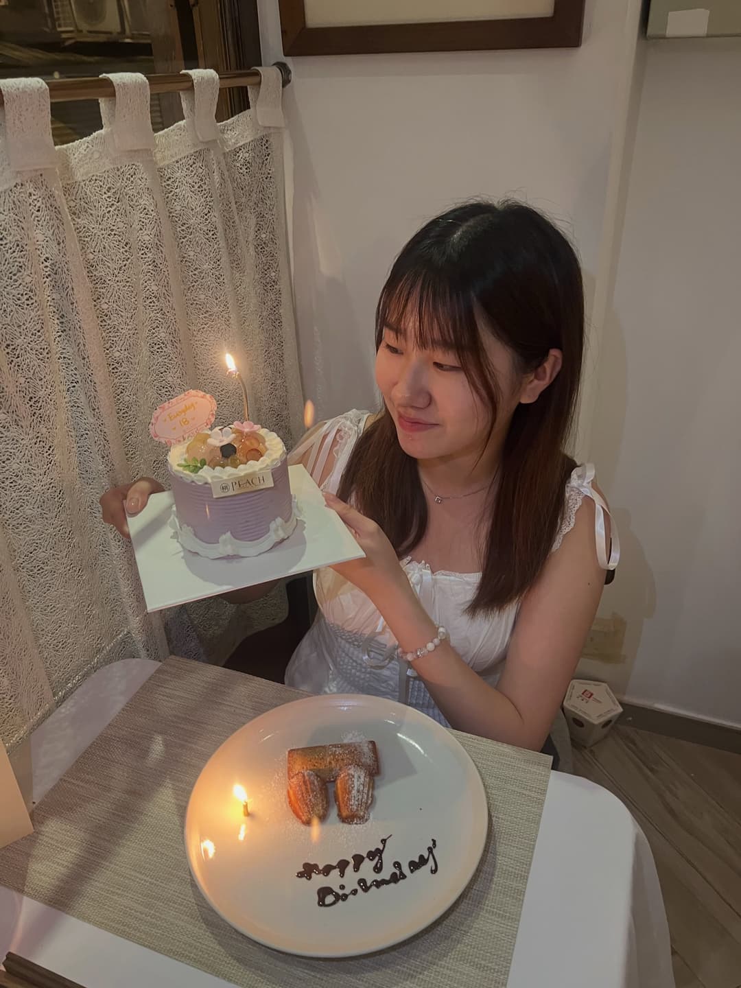 Full of love 💕🎂✨