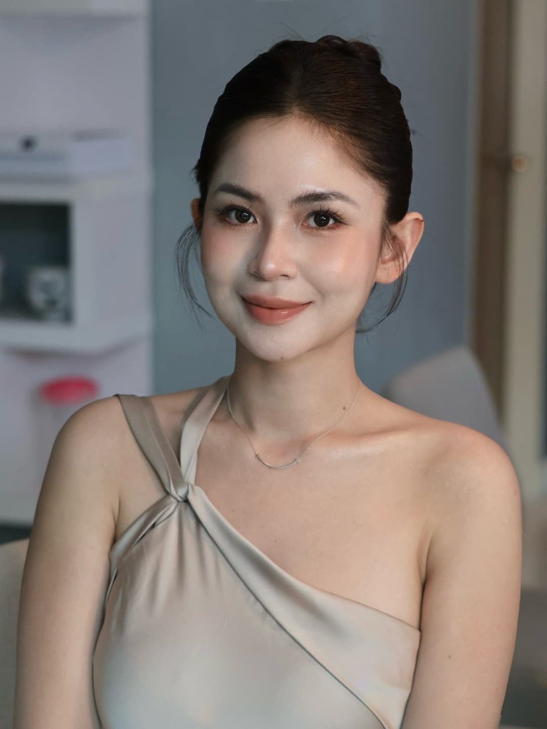 Bridal High-End Makeup and Hairstyle Sharing 3