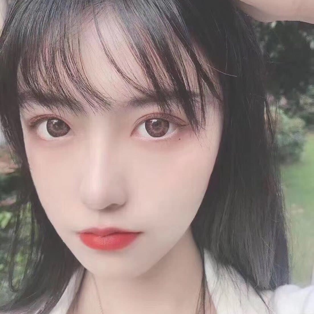 Cherry brown coloured contact lenses, buy one get one free 3