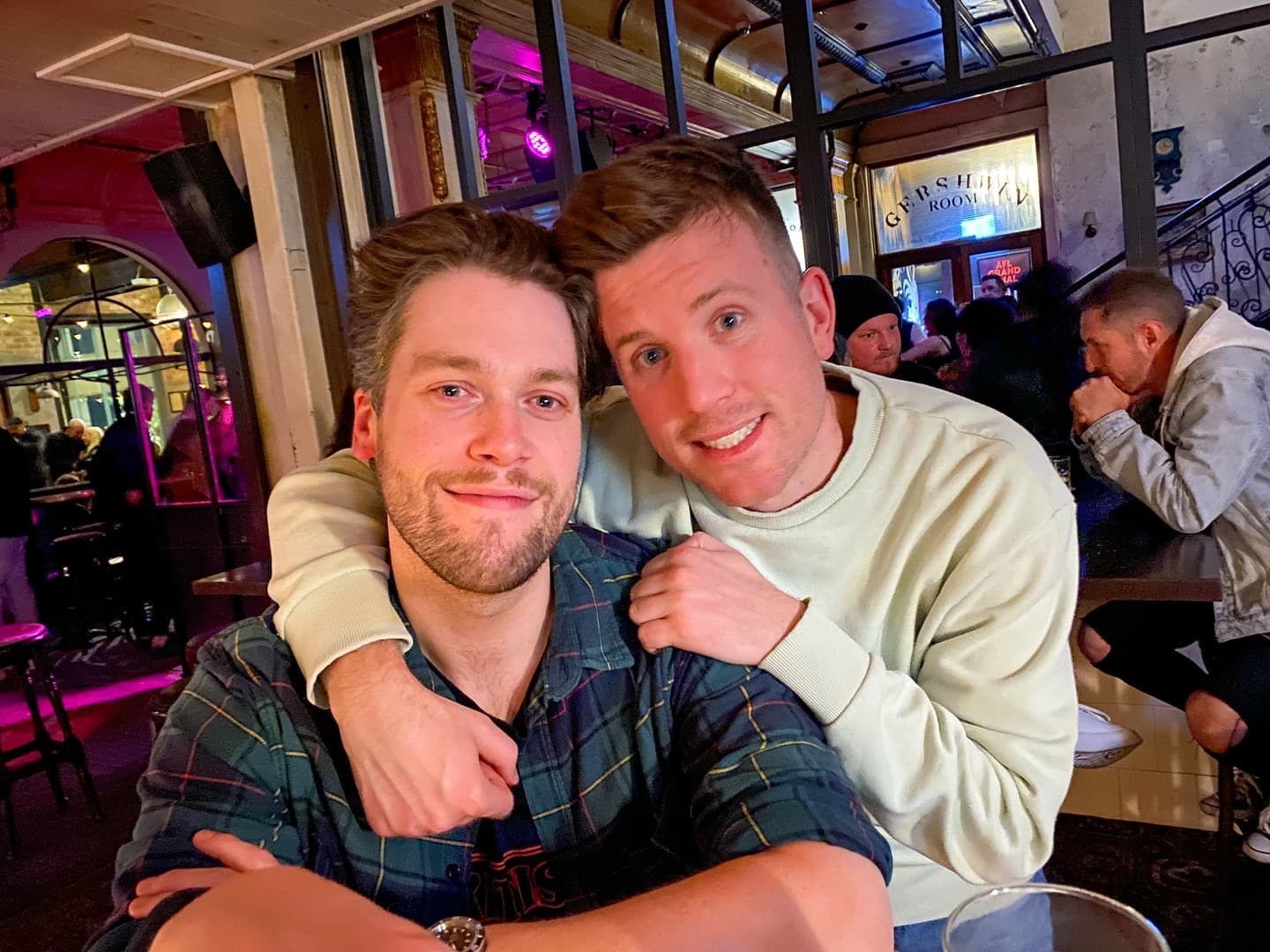 🎶 🍻 🎸 2