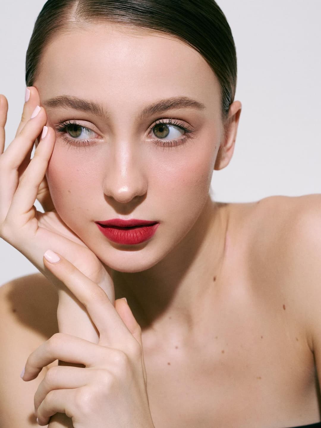 Red Lips Hair