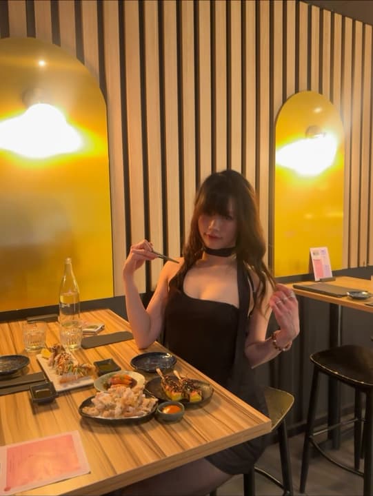 🥢 8
