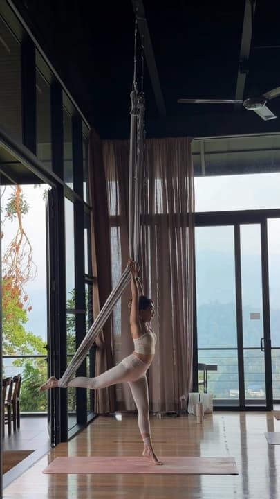 Aerial yoga, my six-year commitment