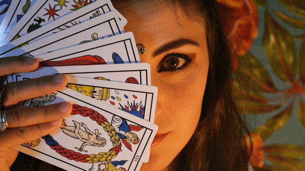 vidente Aiala tarot 