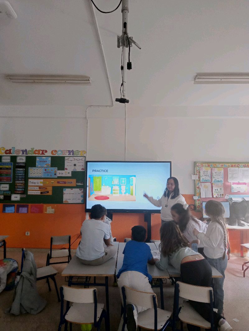 Limpieza y cuidar niños