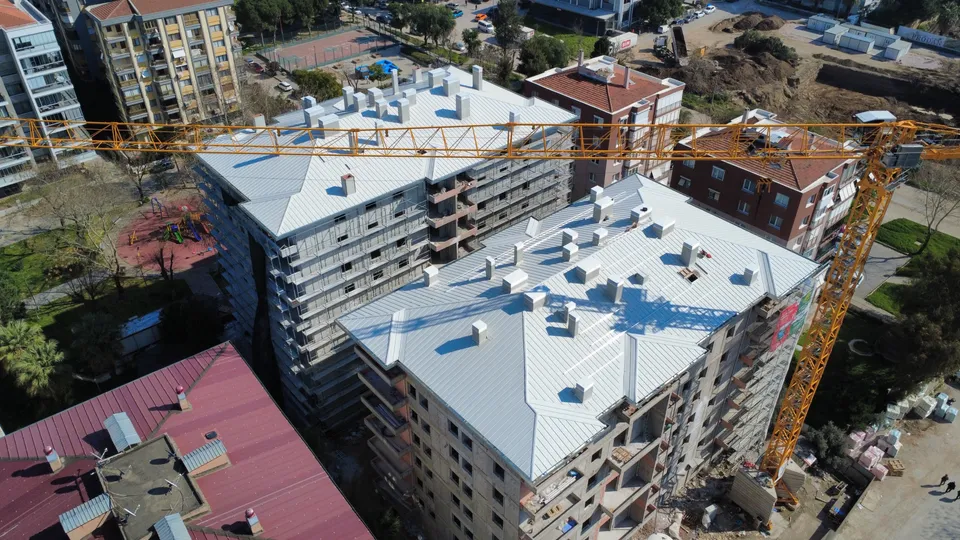 Bayraklı İzmir Alüminyum Kenet Çatı Uygulaması