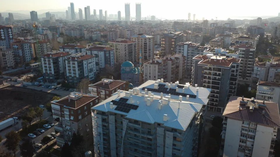 Bayraklı İzmir Alüminyum Kenet Çatı Uygulaması – 7