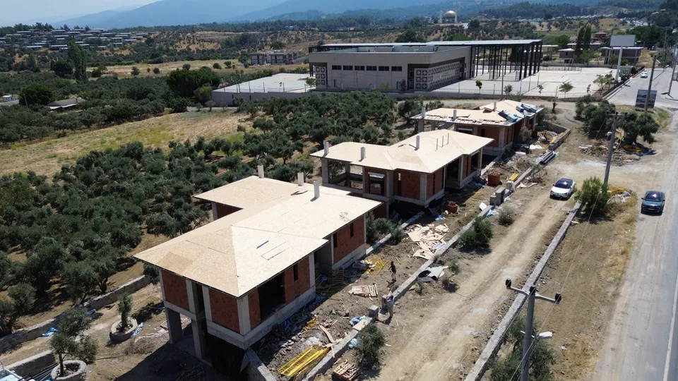 Çiniliköy Alüminyum Kenet Çatı Uygulaması – 12